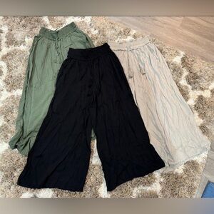 Bundle of 3 Wilfred Nanterre pants (black, taupe and green)